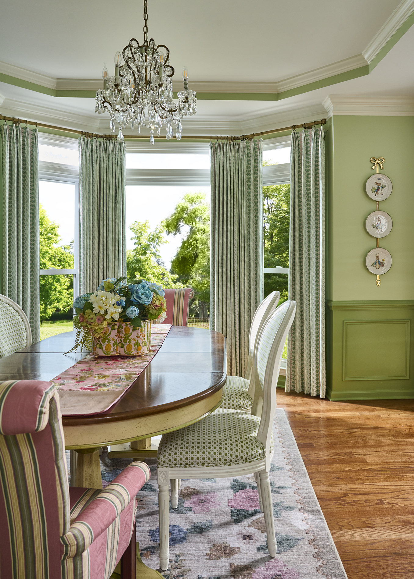 Dining Room — Wainscoting & plate wall
